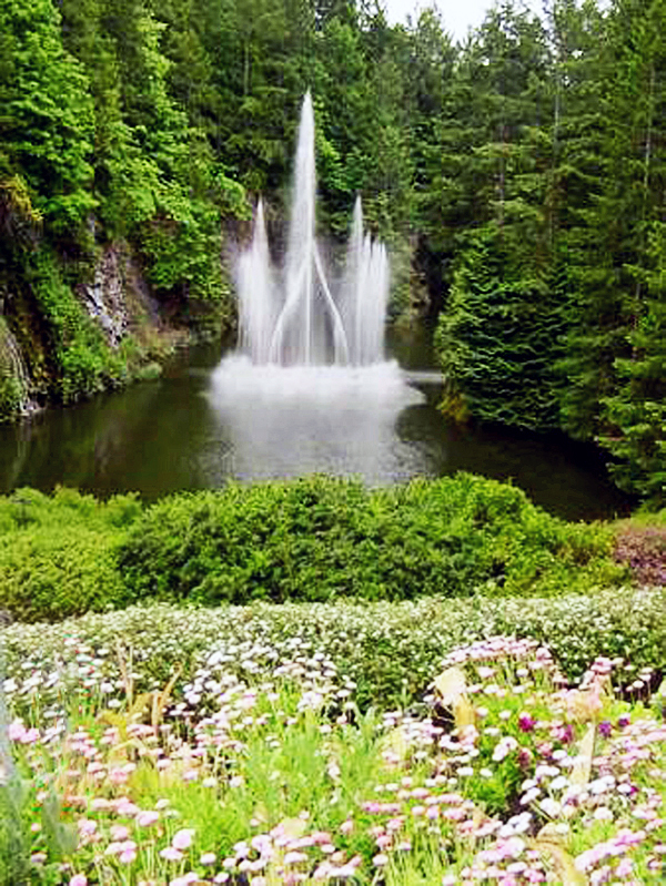 Butchart Gardens fountain